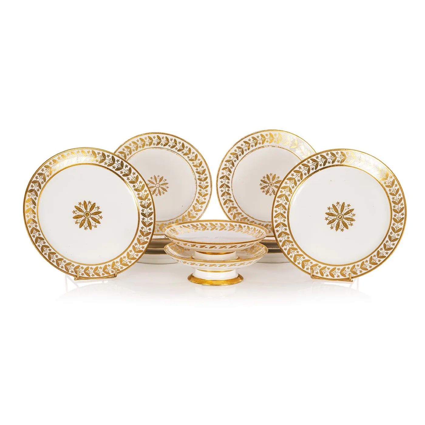 Une pièce de porcelaine de Limoges décorée à la main par Maison Manoï